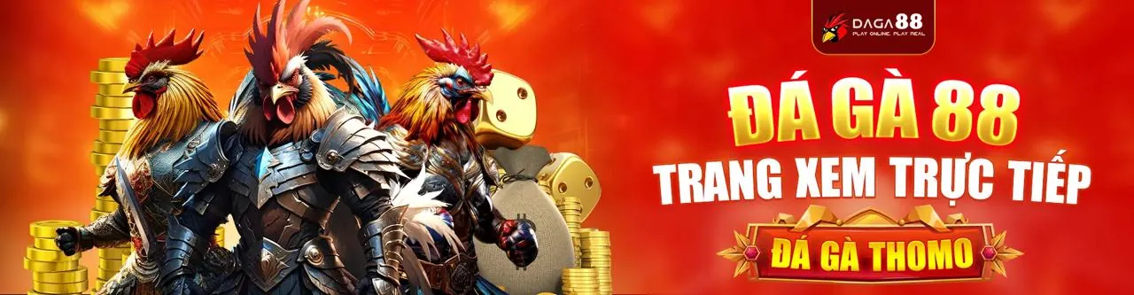 Sân cỏ xanh mướt với quả bóng và cầu thủ đang tranh tài